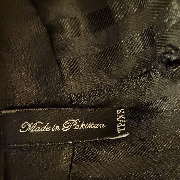 Le Château Black Leather Moto Jacket XS Silver Hardware Excellent Condition - Picture 9 of 16